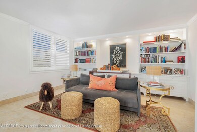 Den/3rd Bedroom
