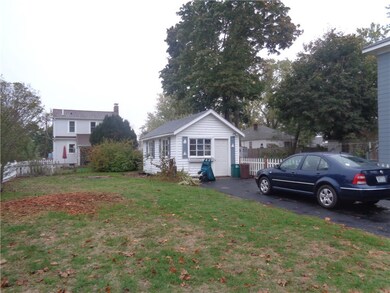 24 Willard St, Warwick, RI 02889 - photo 4