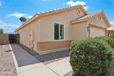 3-web-or-mls-1945-w-renaissance-ave