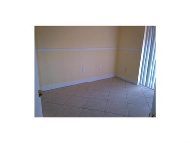 15410 SW 82nd Ln unit 815, Miami, FL 33193 - photo 2