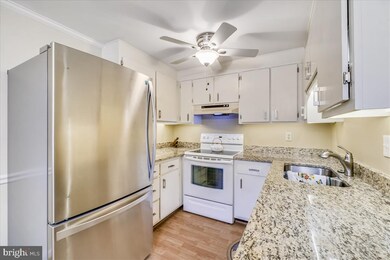 19356 Running Cedar Ct, Germantown, MD 20876 - photo 2