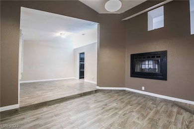 3680 Willow Bend Ct, Las Vegas, NV 89121 - photo 6