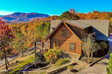 2748/2738 Cats Paw Ln, Sevierville, TN 37862 - photo 3