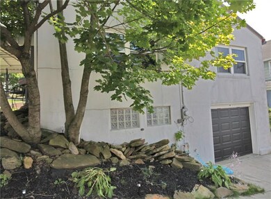 900 Hancock Ave, Vandergrift, PA 15690 - photo 2