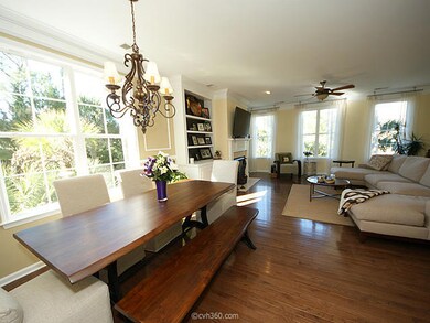 Family/Dining Room Combo