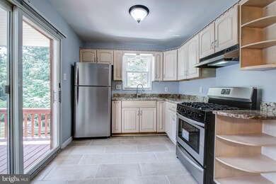 305 Oakleigh Ave, Glen Burnie, MD 21061 - photo 7