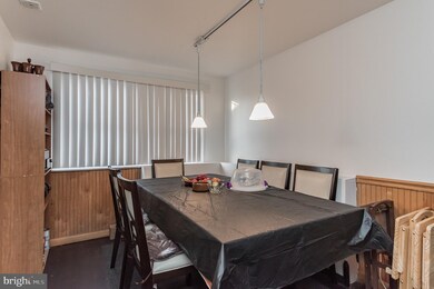 1042 Foxridge Ln, Essex, MD 21221 - photo 6