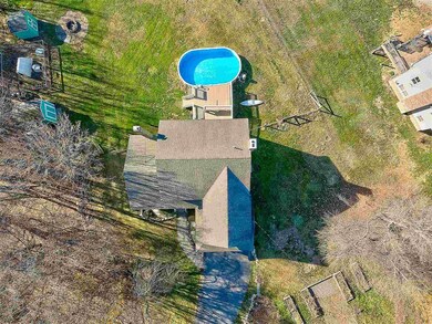 98 Scobie Pond Rd, Derry, NH 03038 - photo 3