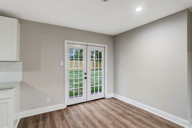 5426 De Lange Ln, Houston, TX 77092 - photo 5