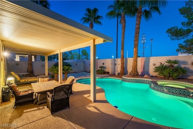 8942 Galena Crossing St, Las Vegas, NV 89123 - photo 2