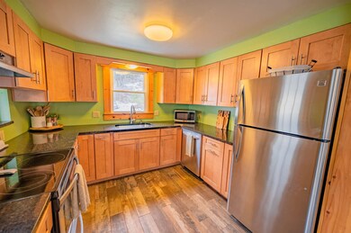 697 E Barre Rd, Barre, VT 05641 - photo 6