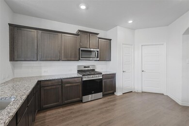 Walk in pantry and Gas stove