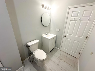 2404 W Thompson St unit A, Philadelphia, PA 19121 - photo 6