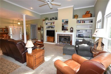 645 N Hickory Hills Dr, Columbus, IN 47201 - photo 7