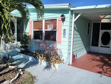 704 Amelia Ln, Melbourne, FL 32951 - photo 5