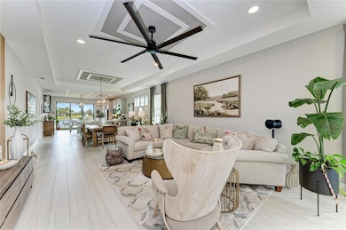 5209 Barnett Cir, Bradenton, FL 34211 - photo 3