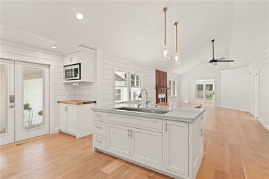 Open spaces from kitchen to living room