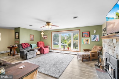 2123 Linsenbigler Rd, Pennsburg, PA 18073 - photo 5