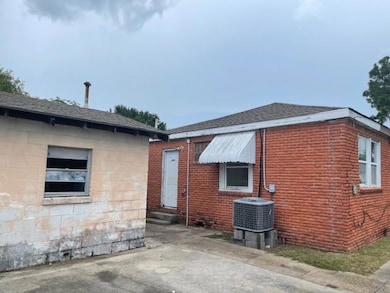 9102 Oleander St, New Orleans, LA 70118 - photo 6