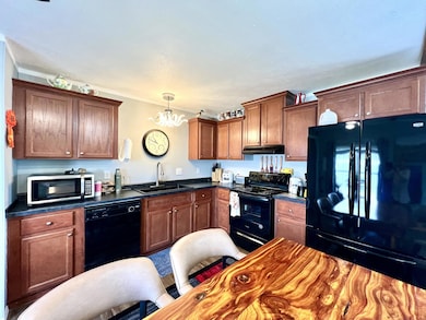 Kitchen/Dining