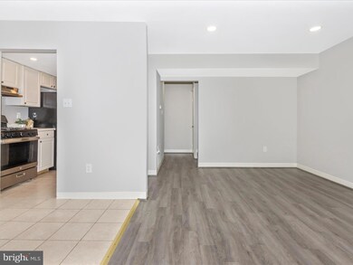 527 W Diamond Ave, Gaithersburg, MD 20877 - photo 4