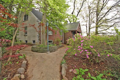 2 Front Walkway 1