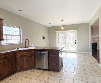 1806 NW Mustang Ave, Bentonville, AR 72712 - photo 6