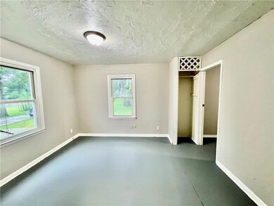 10710 E 24th St S, Independence, MO 64052 - photo 7