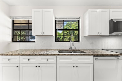 18055 W Sycamore Dr, Loxahatchee, FL 33470 - photo 2