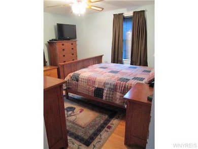 390 Bennett St, North Tonawanda, NY 14120 - photo 7