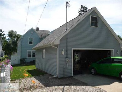 1630 Blair St, Lansing, MI 48910 - photo 2