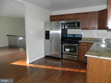 7022 Canyon Dr, Capitol Heights, MD 20743 - photo 7