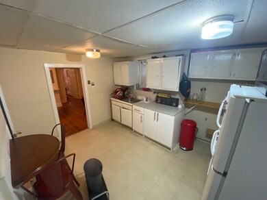 113 Hampshire St unit 1L, Cambridge, MA 02139 - photo 2