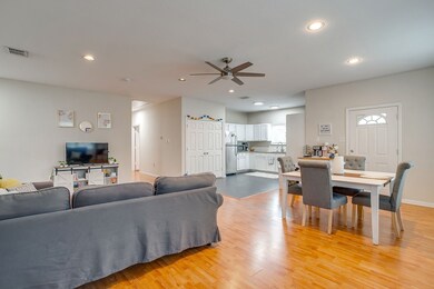 2700 Mccart Ave, Fort Worth, TX 76110 - photo 5