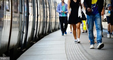 2740 Duvall Ridge Rd, Hyattsville, MD 20785 - photo 3