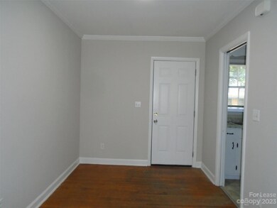 4227 Walker Rd unit 2, Charlotte, NC 28211 - photo 5