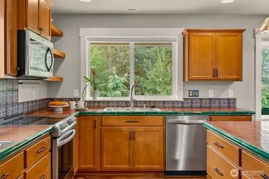 921 Whispering Meadows Ct, Nooksack, WA 98276 - photo 7