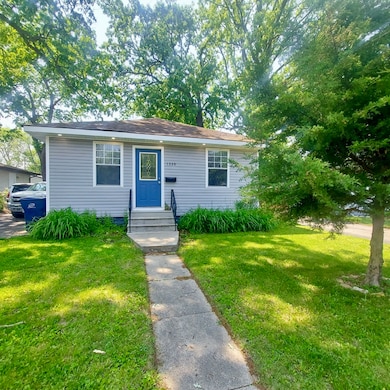 1330 Walnut St, Waukegan, IL 60085 - photo 2
