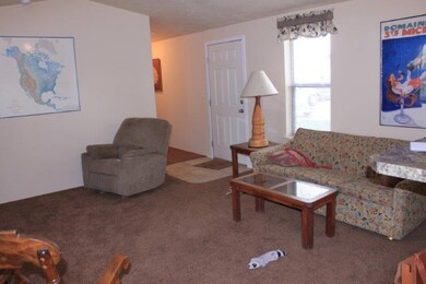 05 living room