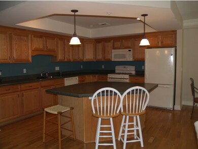 65 Hawthorne Dr unit 314, Bedford, NH 03110 - photo 3