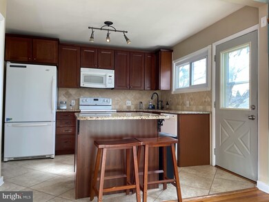 19 N Avon Dr, Claymont, DE 19703 - photo 7