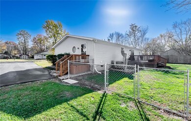 1048 N 1st St, Austin, IN 47102 - photo 7