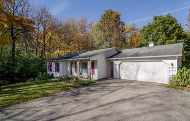 1305 Briar Rd Niles MI 49120-large-024-4