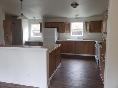 1915 Branstetter Ln, Redding, CA 96001 - photo 5