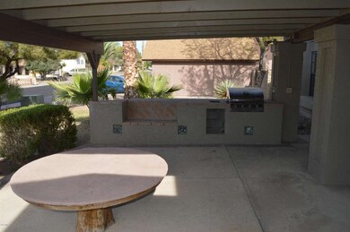 Covered Patio/BBQ