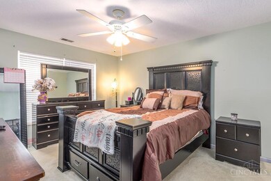 3693 W Galbraith Rd, Cincinnati, OH 45247 - photo 5