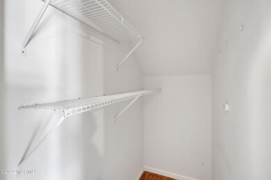 6530RustlingLeavesWay_05