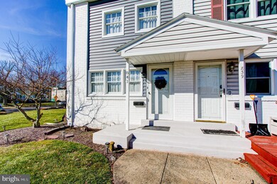 841 Wedgewood Dr, Lansdale, PA 19446 - photo 2