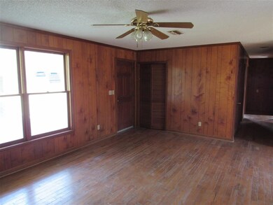 469 Cooperwood Rd, Crawfordville, FL 32327 - photo 3