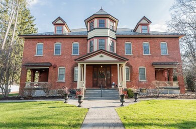 64 Ludlow St unit 101, Saratoga Springs, NY 12866 - photo 2